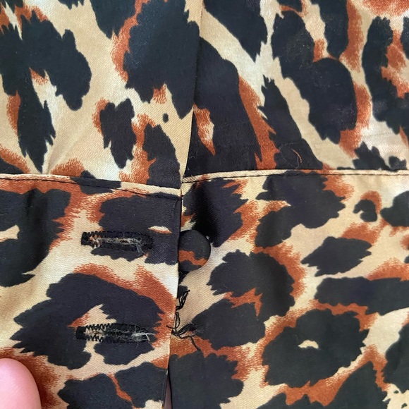 Leopard print Top - Picture 3 of 3